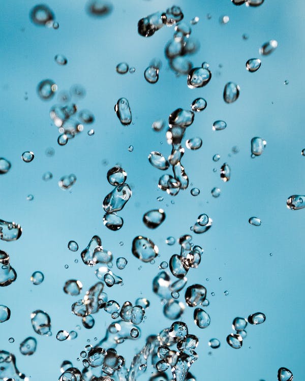 Hyaluronic Acid Requires Water Droplets